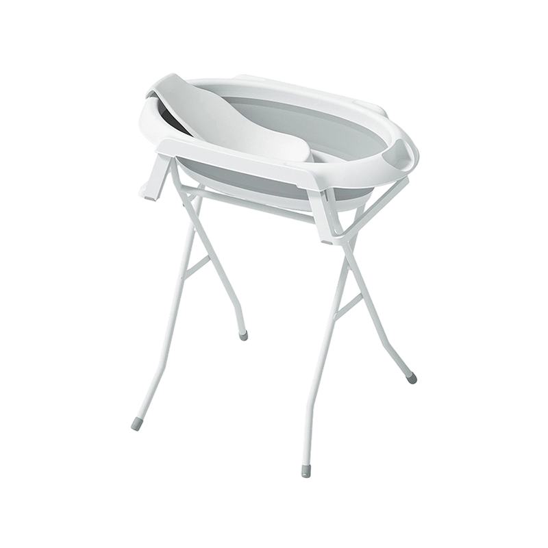 Faltbare Babybadewanne mit Metallgestell